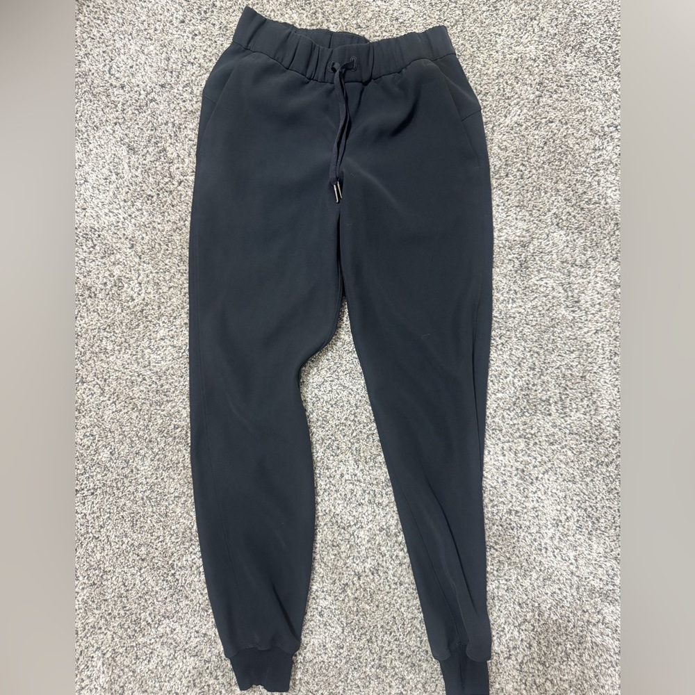Lululemon On the Fly joggers size 2